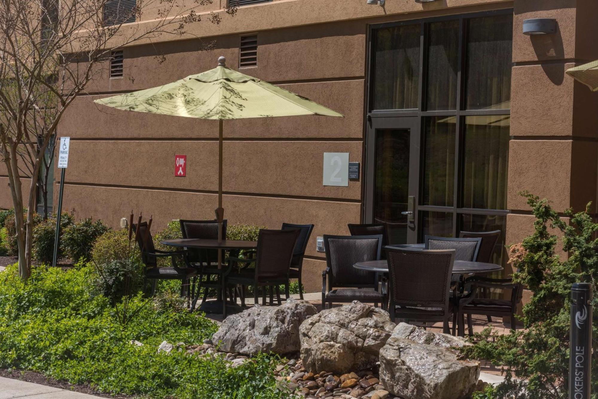 Hampton Inn And Suites Woodstock, Virginia Exterior foto